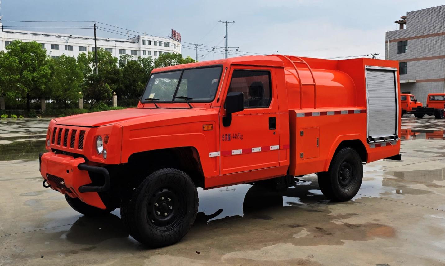 ​北汽勇士单排灭火车