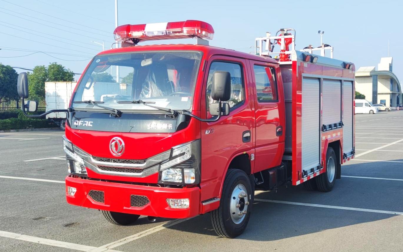 东风多利卡2.55吨水罐消防车