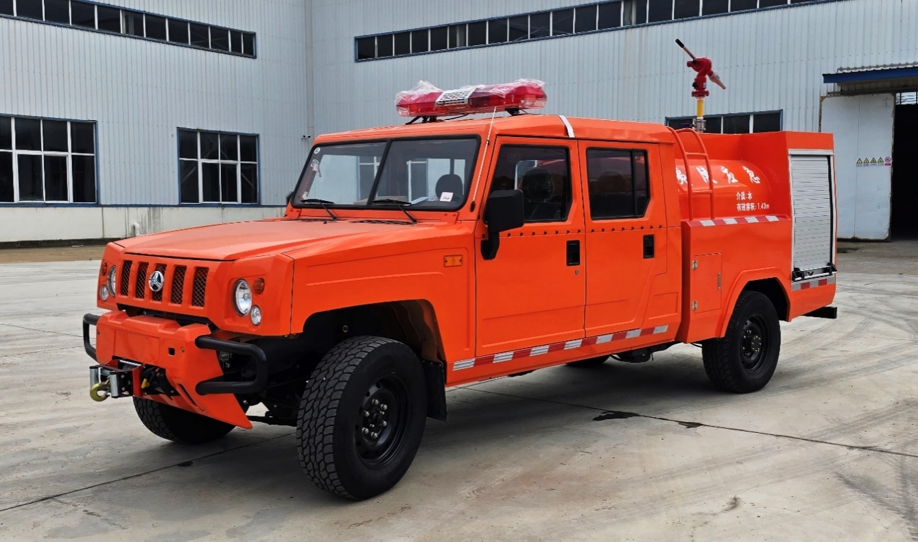 ​北汽勇士双排高压供水车