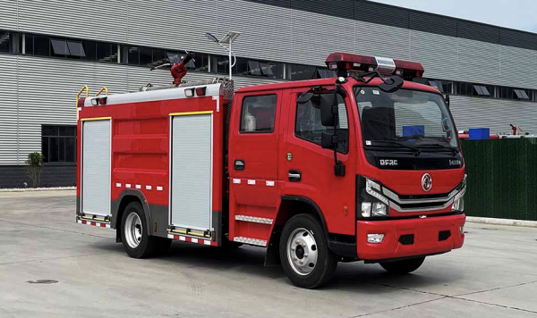 东风多利卡5吨泡沫消防车
